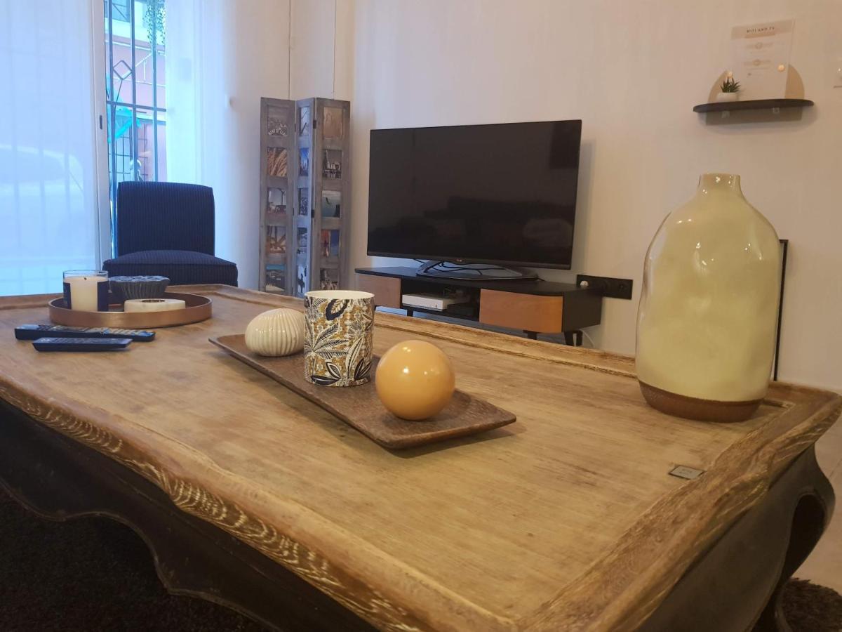 Le J&J Appartement Spacieux Climatise En Centre Ville Σετ Εξωτερικό φωτογραφία